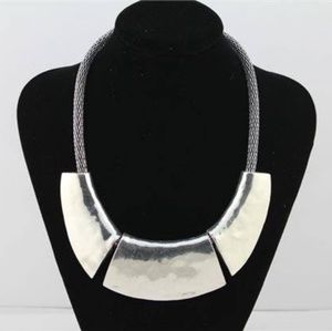 Fashion Metal Retro Collar Necklace